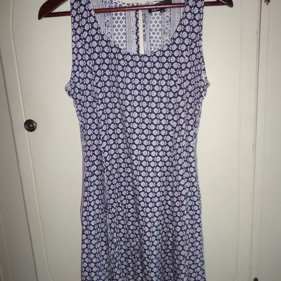 Fashion Fuse A-Line Sundress S Sleeveless Button Closure Floral Navy/White Pocke - Picture 13 of 13
